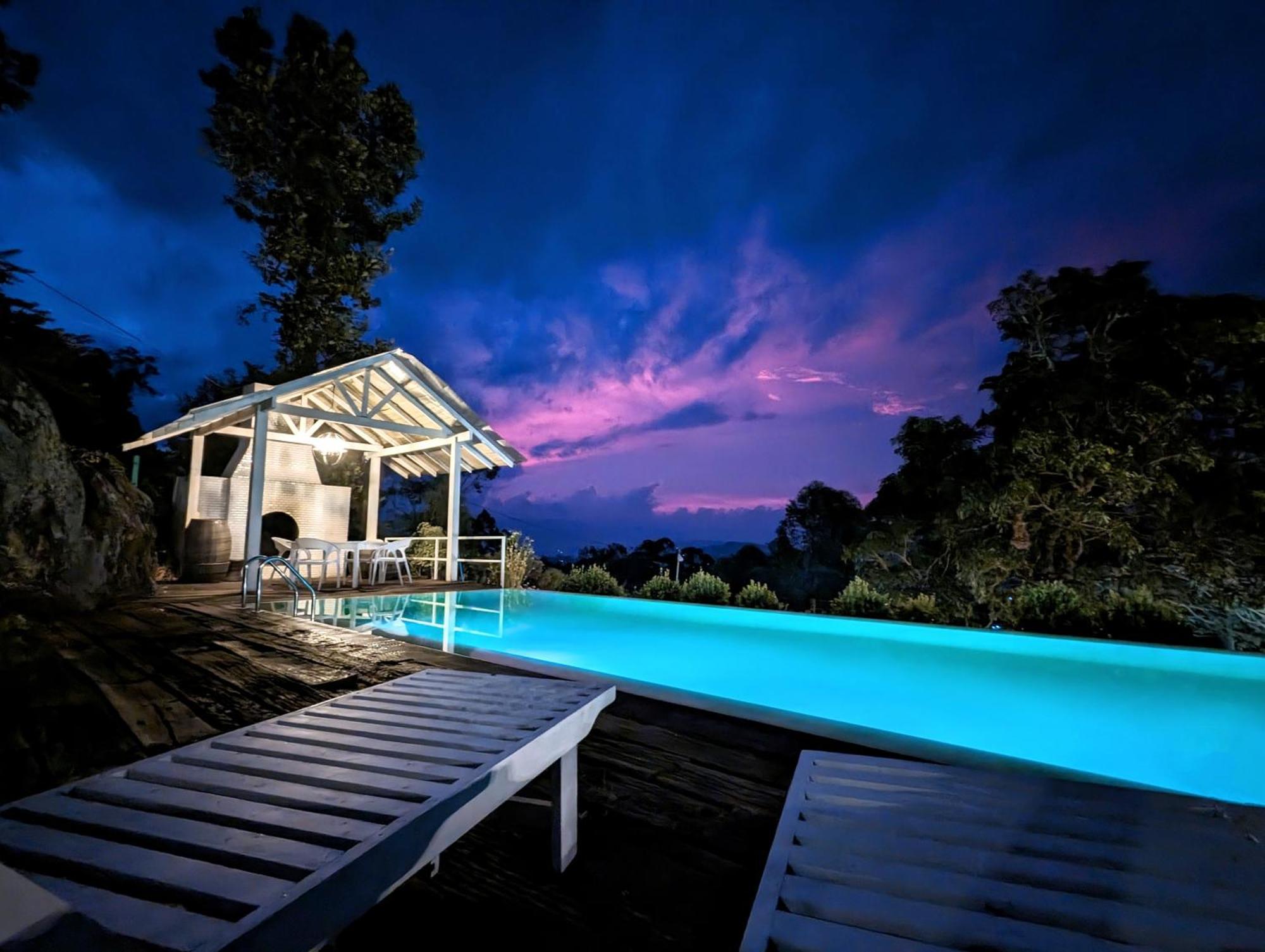 Andriyala Hotel Diyatalawa Ngoại thất bức ảnh